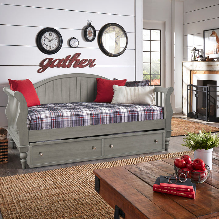 Traditional Wood Slat Daybed - Antique Gray, With Trundle